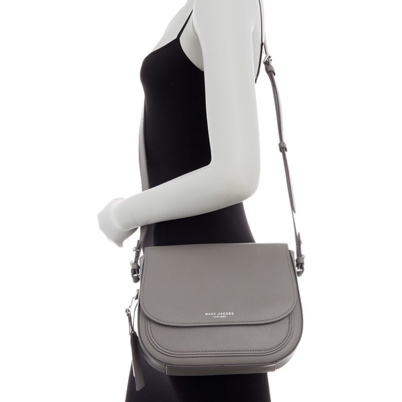 Marc Jacobs Handbags - Marc Jacobs Crossbody
